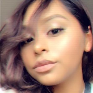 Meet your Posher, Jenifer